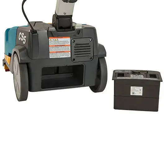Tennant CS5 Micro Gym Floor Scrubber - Image 5